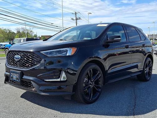 Agate Black 2022 Ford Edge ST
