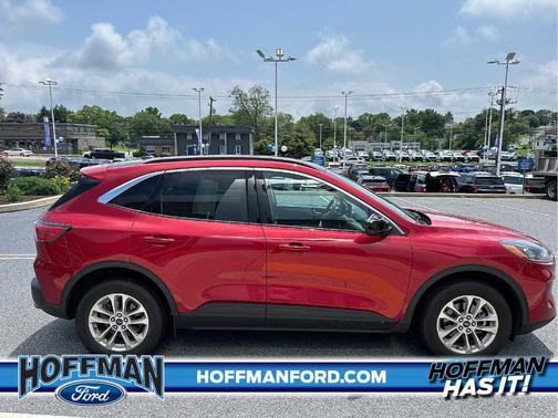2020 Ford Escape SE