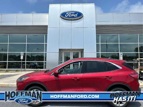 2020 Ford Escape SE