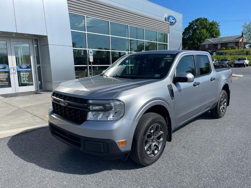 Iconic Silver Metallic 2023 Ford Maverick XLT