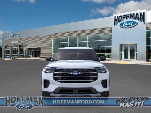 Space White Metallic 2026 Ford Explorer Active
