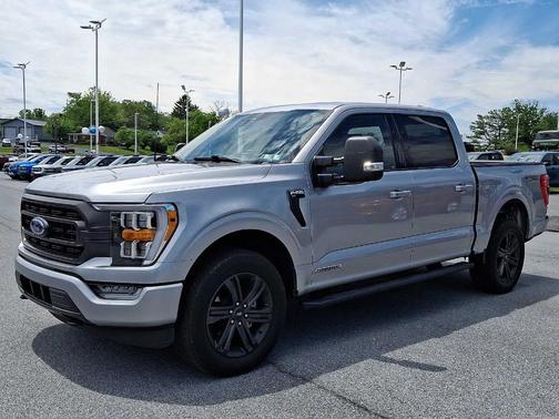 Iconic Silver Metallic 2023 Ford F-150 XLT