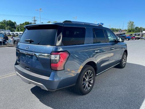 Blue 2020 Ford Expedition Limited
