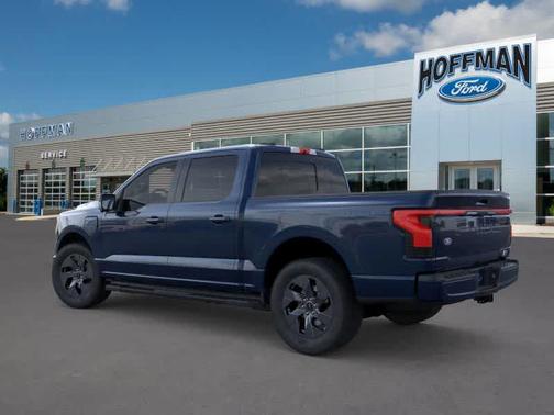 2025 Ford F-150 Lightning LARIAT