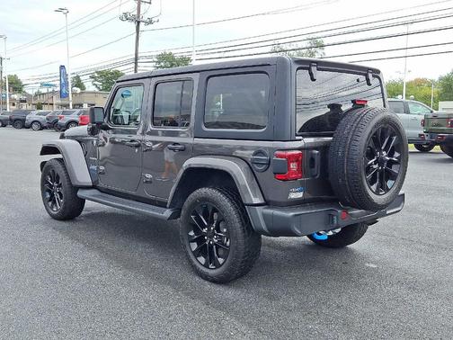 2022 Jeep Wrangler Unlimited 4xe Sahara