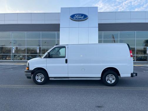 2024 Chevrolet Express 2500 Work Van