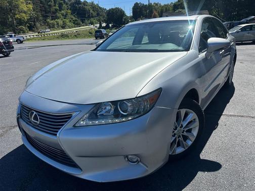 2014 Lexus ES 300h Base