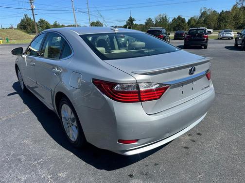 2014 Lexus ES 300h Base