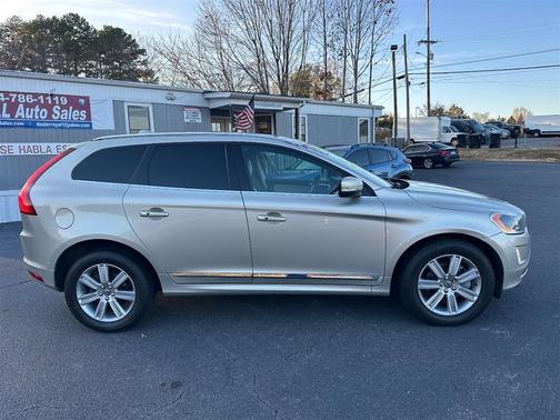 2017 Volvo XC60 T5 Inscription