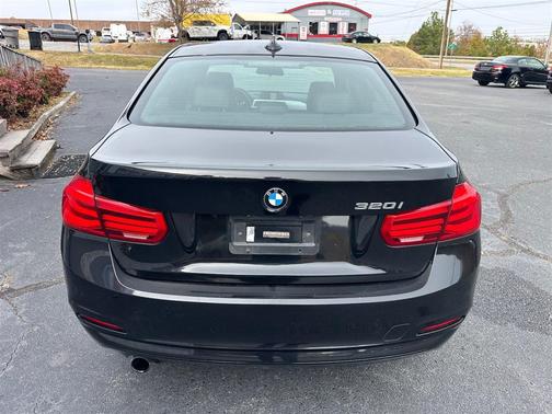 2016 BMW 320 i