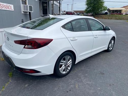 2020 Hyundai ELANTRA Limited