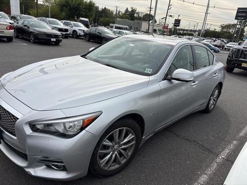 2017 INFINITI Q50 2.0T Premium