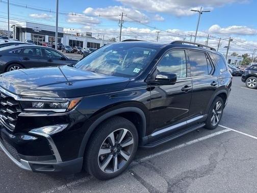 2023 Honda Pilot Touring