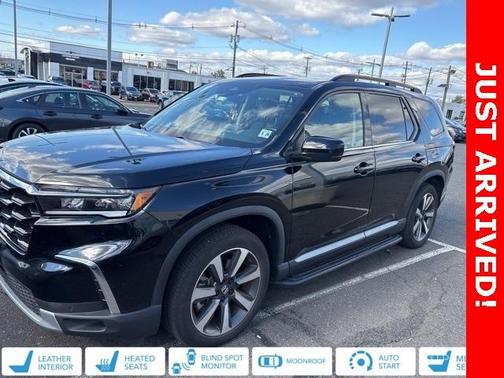 2023 Honda Pilot Touring