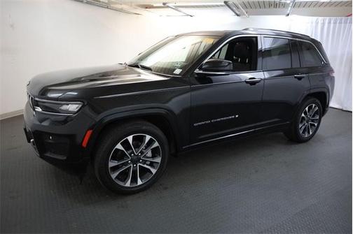 2022 Jeep Grand Cherokee Overland