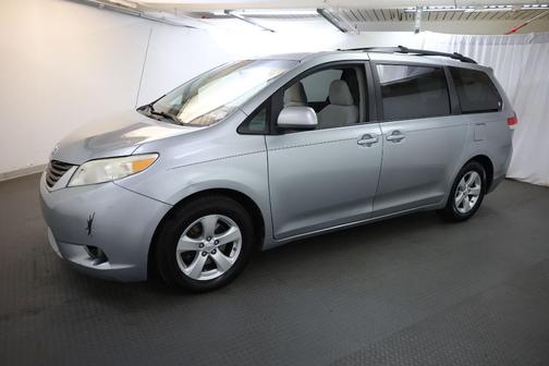 2013 Toyota Sienna LE