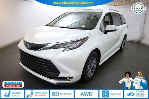 2022 Toyota Sienna XLE