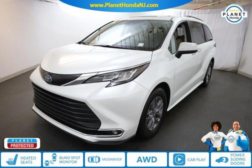 2022 Toyota Sienna XLE