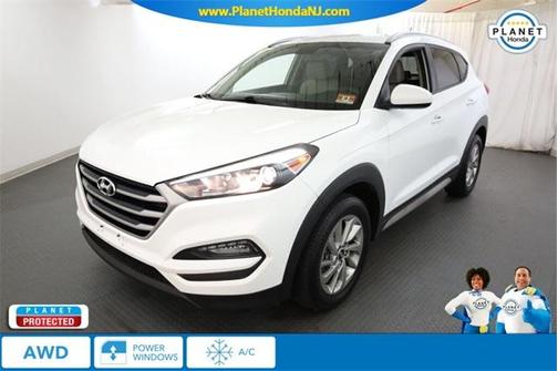 2017 Hyundai TUCSON SE