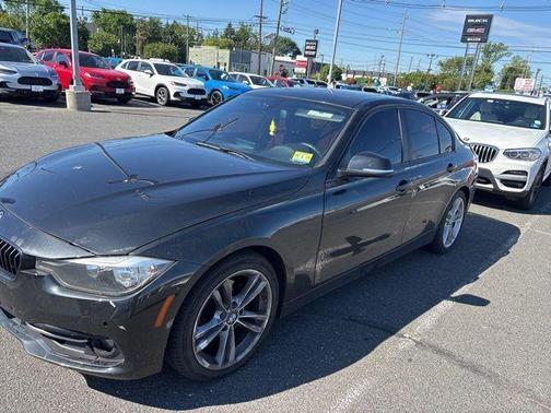 Black 2017 BMW 320 i