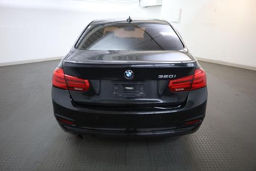 Black 2017 BMW 320 i