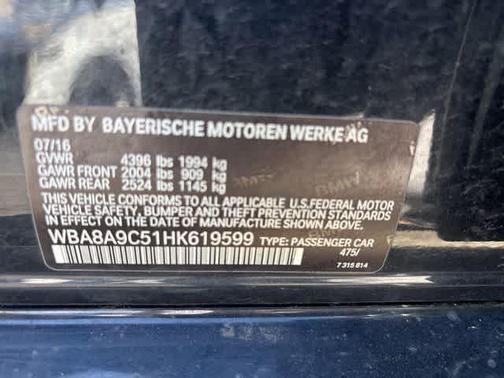 Black 2017 BMW 320 i