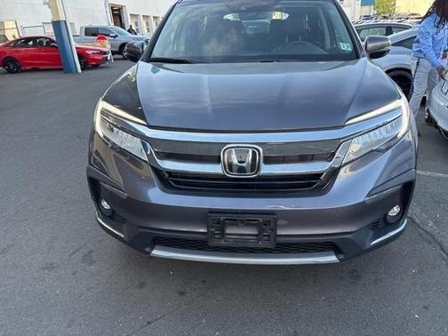 2022 Honda Pilot Touring 7-Passenger