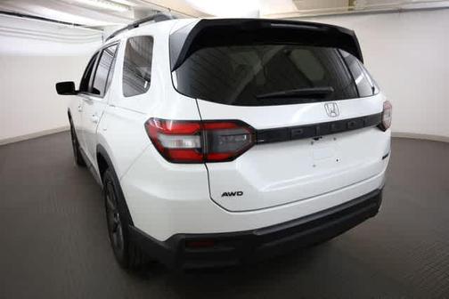 Platinum White Pearl 2023 Honda Pilot Sport
