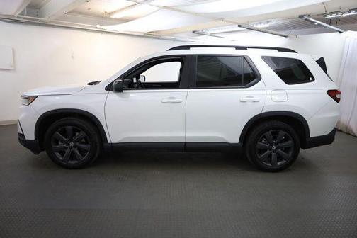 Platinum White Pearl 2023 Honda Pilot Sport