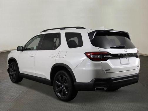 2023 Honda Pilot Sport