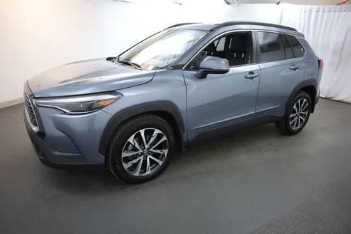 CELESTITE 2024 Toyota Corolla Cross XLE