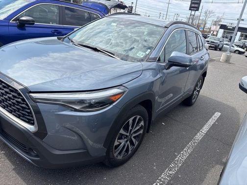 2024 Toyota Corolla Cross XLE