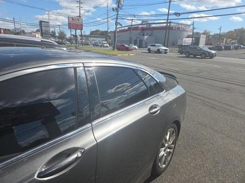 2016 Lincoln MKZ Base