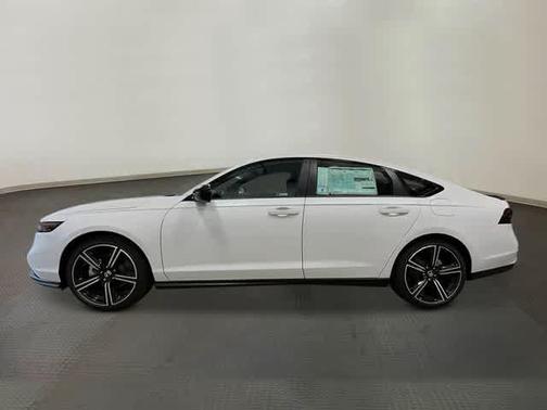 Platinum White Pearl 2026 Honda Accord Hybrid Sport