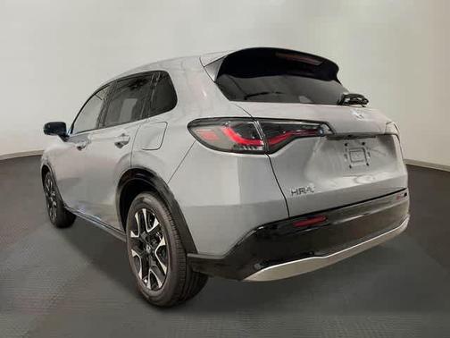 Urban Gray Pearl 2027 Honda HR-V EX-L