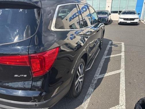2017 Honda Pilot Elite