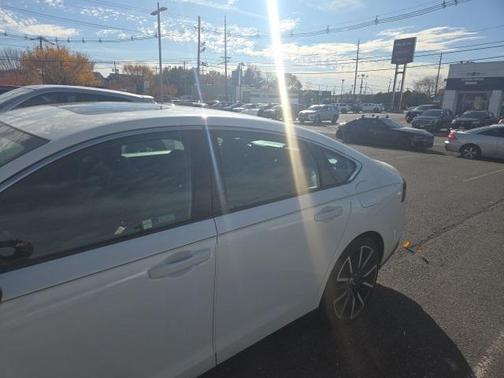 2023 Honda Accord Hybrid Touring