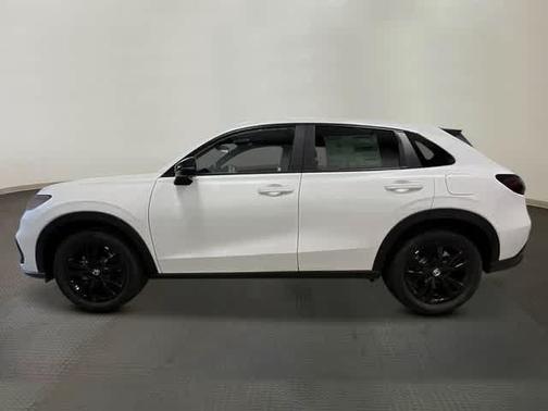 Platinum White Pearl 2026 Honda HR-V Sport