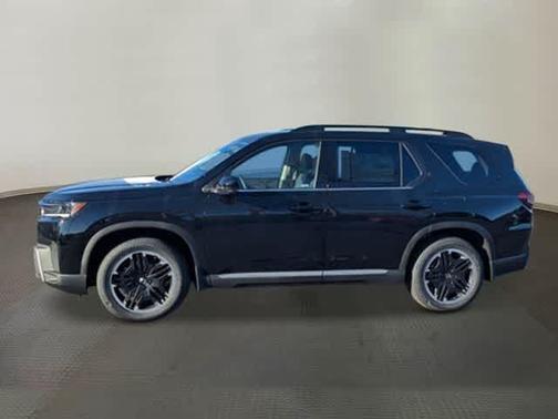 Crystal Black Pearl 2026 Honda Pilot Touring S