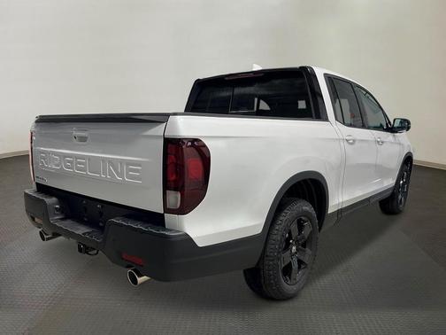 Platinum White Pearl 2026 Honda Ridgeline Black Edition