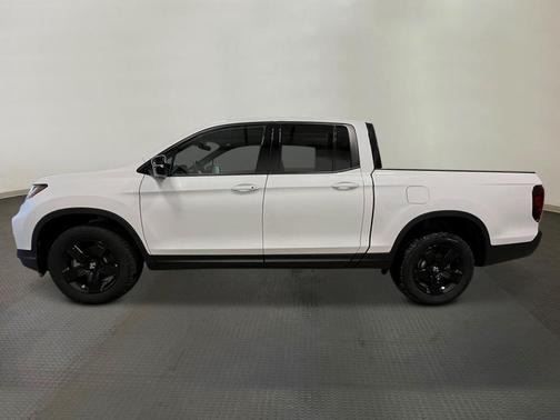 Platinum White Pearl 2026 Honda Ridgeline Black Edition