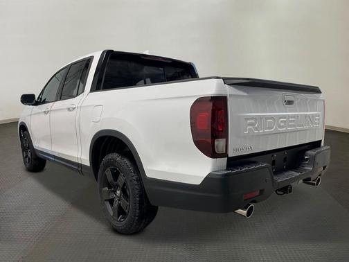 Platinum White Pearl 2026 Honda Ridgeline Black Edition