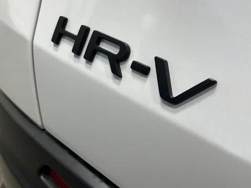 Platinum White Pearl 2026 Honda HR-V Sport