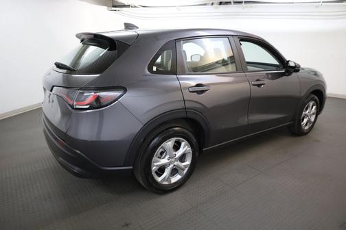 Modern Steel Metallic 2024 Honda HR-V LX