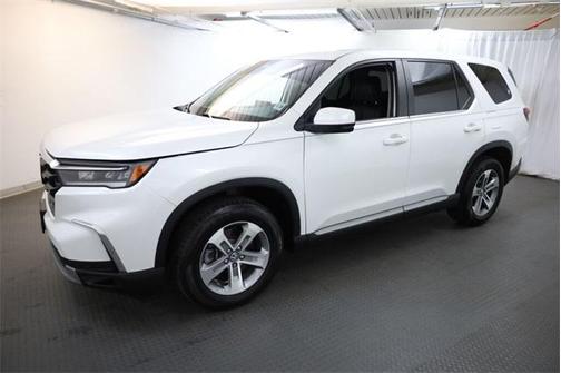 2023 Honda Pilot EX-L 8-Passenger