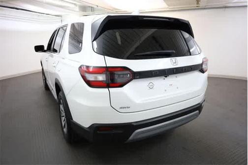 2023 Honda Pilot EX-L 8-Passenger