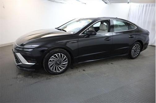 2024 Hyundai SONATA Hybrid SEL