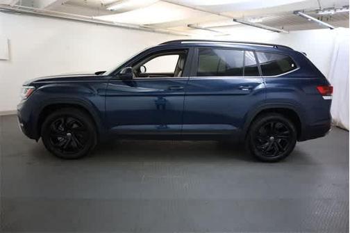 2022 Volkswagen Atlas 3.6L SE w/Technology