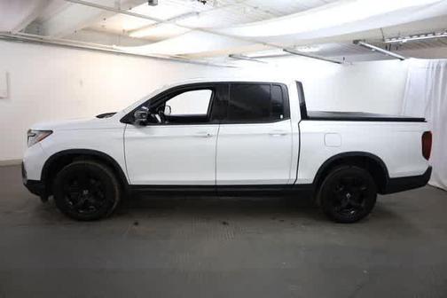 Platinum White Pearl 2023 Honda Ridgeline Black Edition