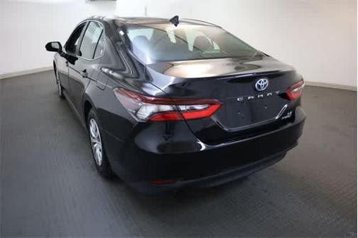 2022 Toyota Camry Hybrid LE